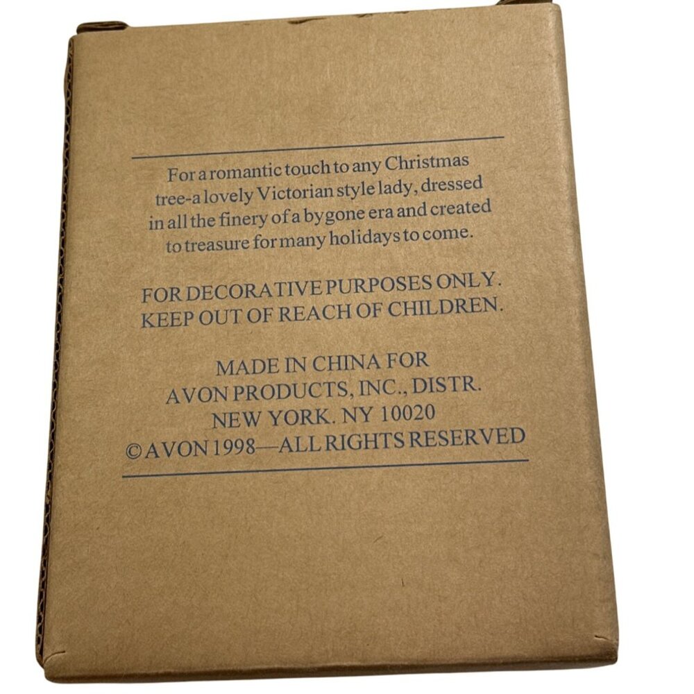 Avon 1998 Victorian Ladies Ornament Winter Velvet With Box Christmas - Picture 8 of 8